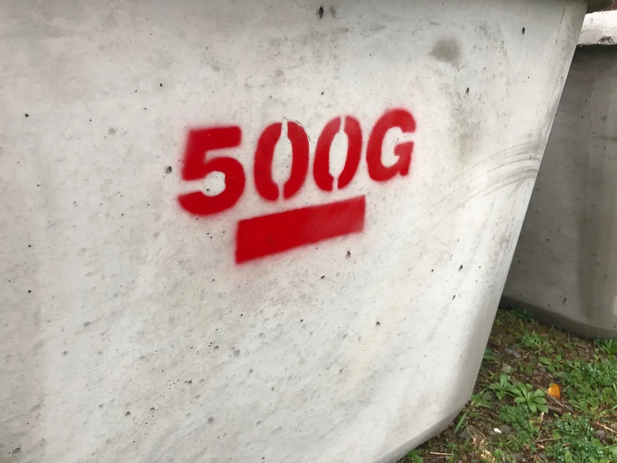 Drinking troughs - Image 1