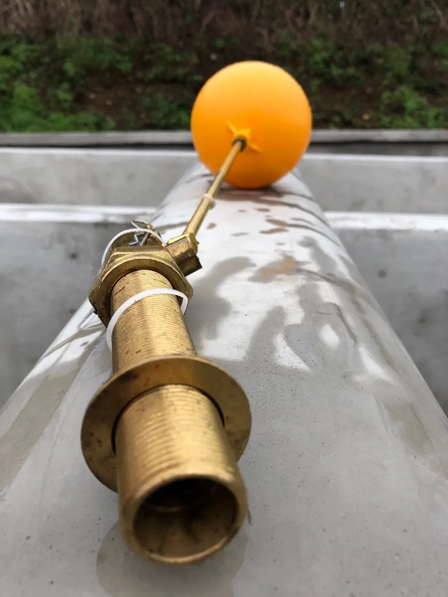 Drinking troughs - Image 2