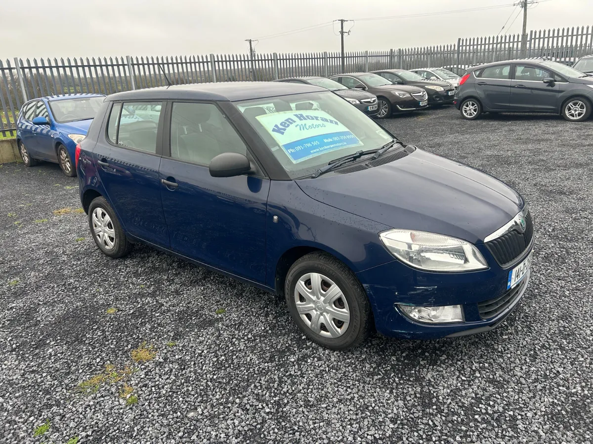 Skoda Fabia 1.2 Petrol 5DR 2014 - Image 1