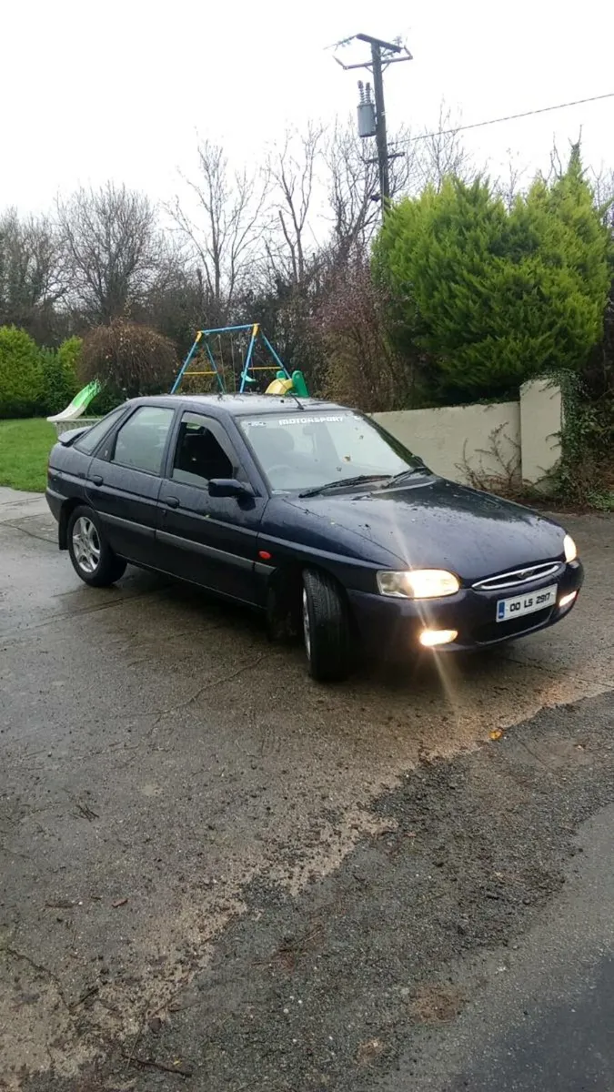 Ford escort - Image 2