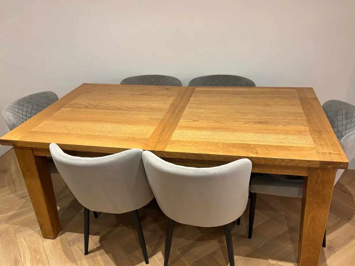 Dining chairs - Image 1