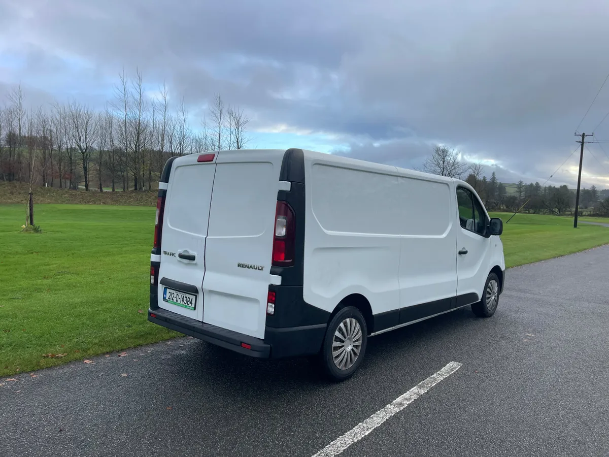 Renault Trafic 2021 - Image 3
