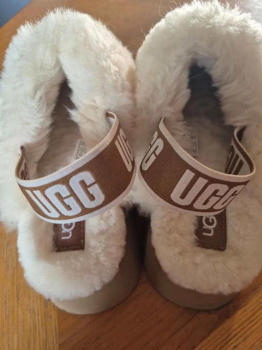 Ugg Slippers - Image 4