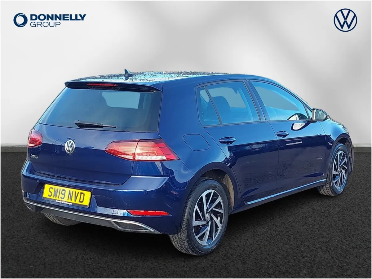 Volkswagen Golf Hatchback Match - Image 3