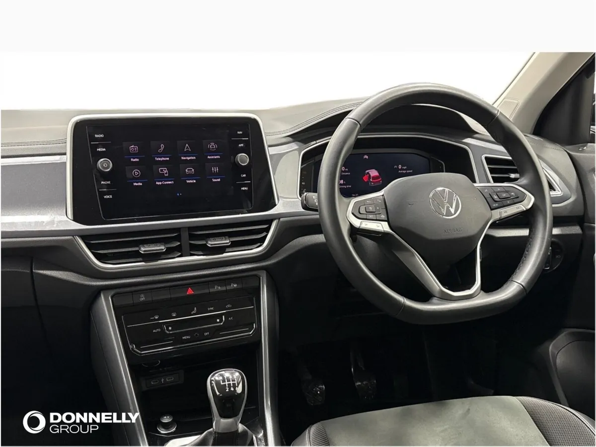 Volkswagen T-roc Hatchback Style - Image 2