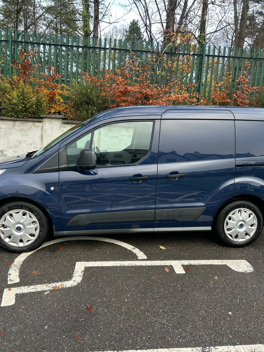 Ford Transit Connect - Image 3