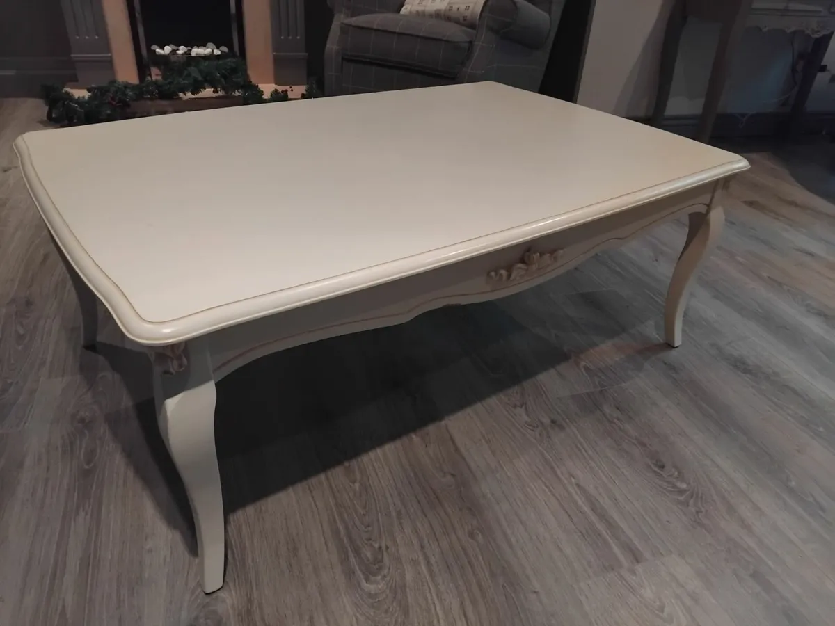 Coffee table - Image 1