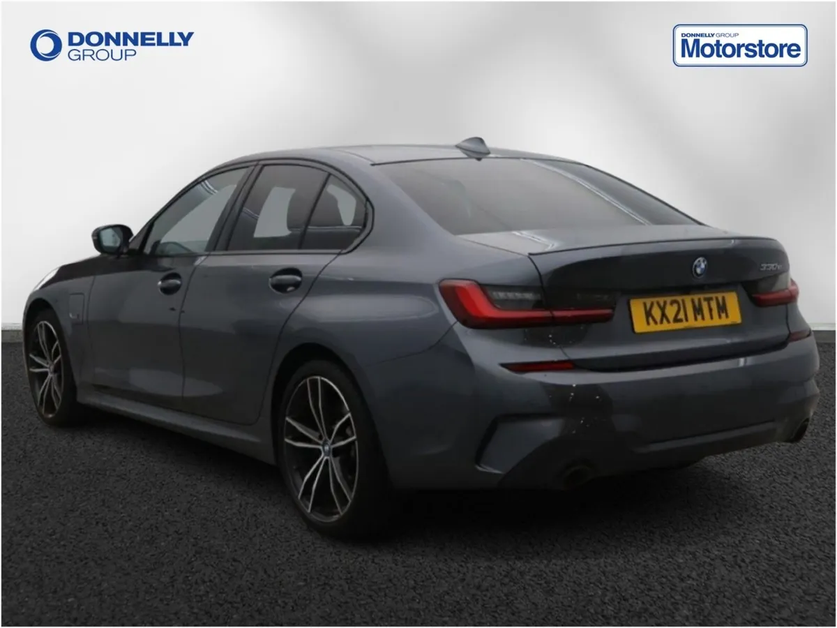 BMW 3 Series Saloon M Sport - Image 2