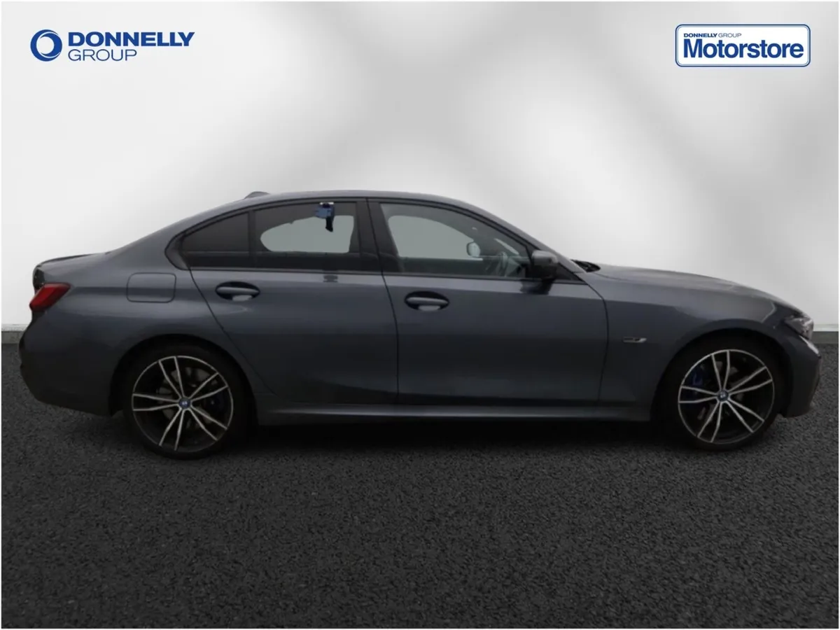 BMW 3 Series Saloon M Sport - Image 3