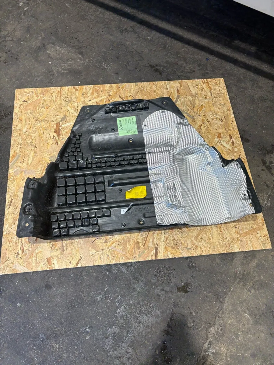 Mercedes Actros Axor Sprinter Vito parts - Image 4