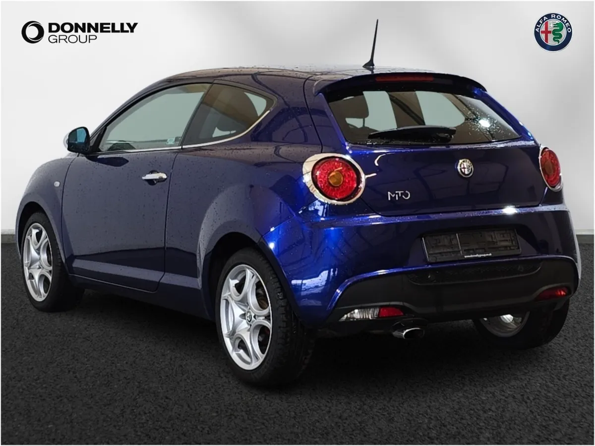 Alfa Romeo Mito Hatchback Distinctive - Image 2