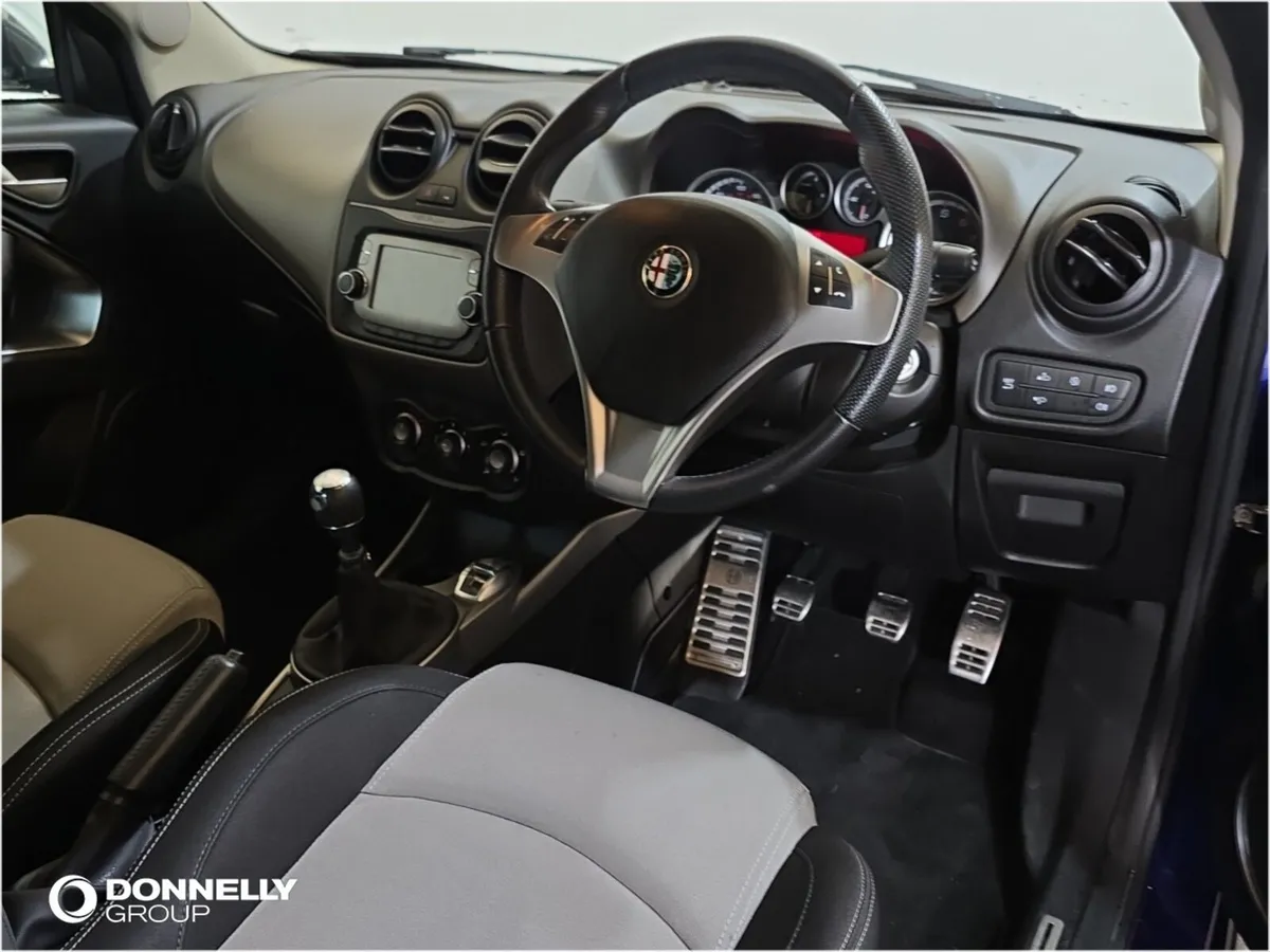 Alfa Romeo Mito Hatchback Distinctive - Image 4