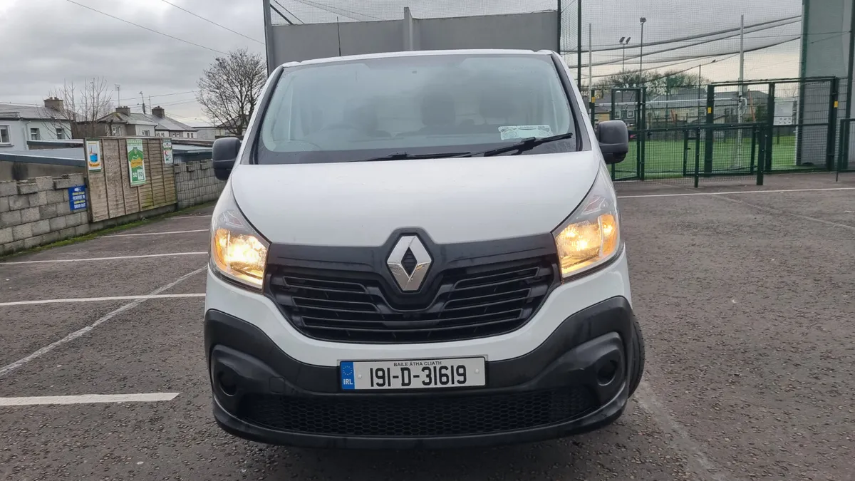 191 Renault Trafic 1.6Cdti Lwb - Image 2