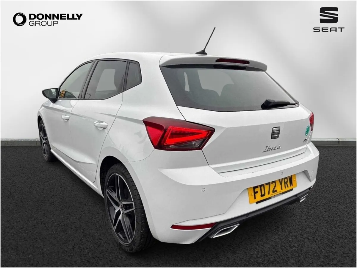SEAT Ibiza Hatchback FR Edition - Image 3