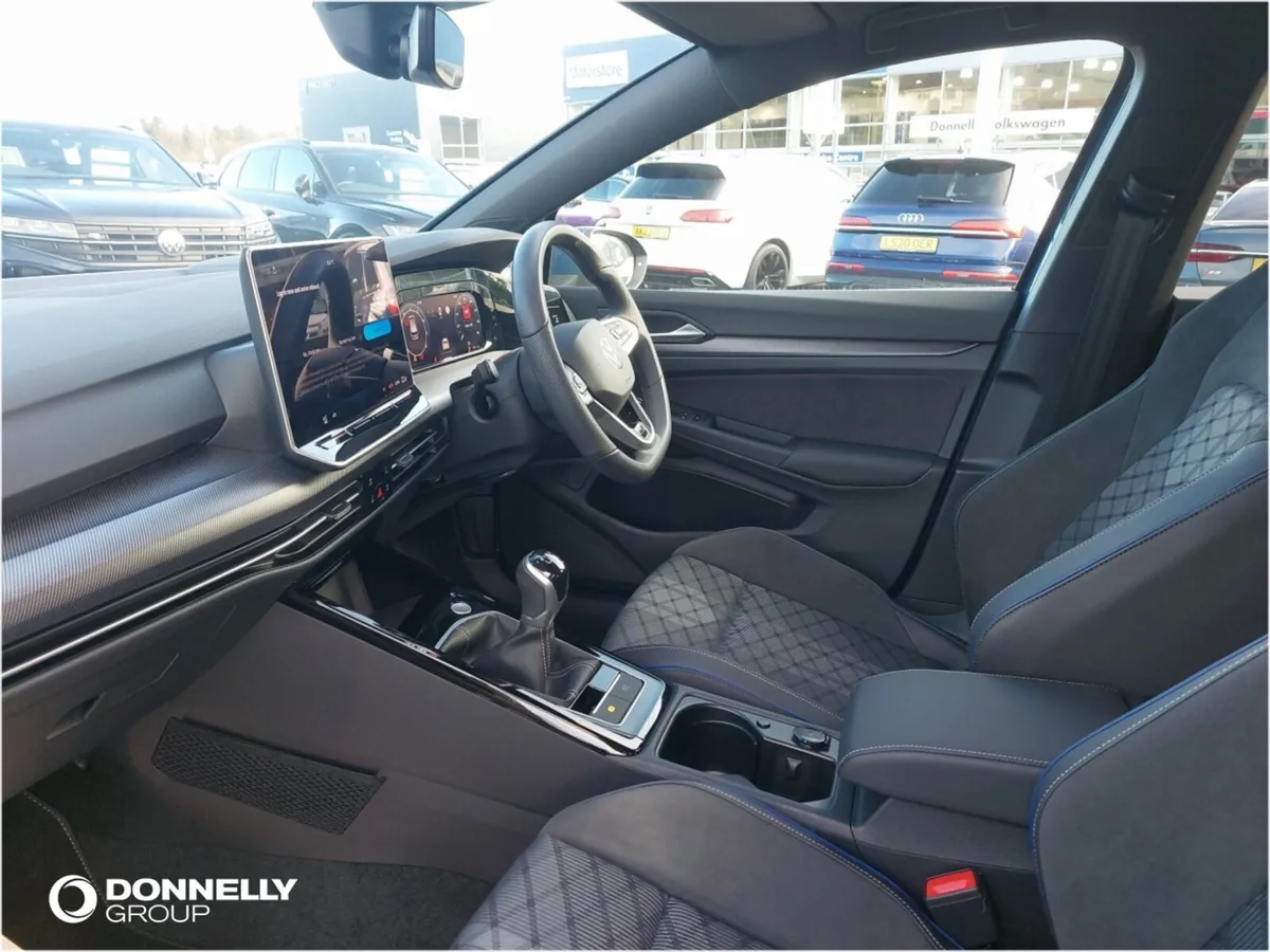 Volkswagen Golf Hatchback R-Line - Image 2