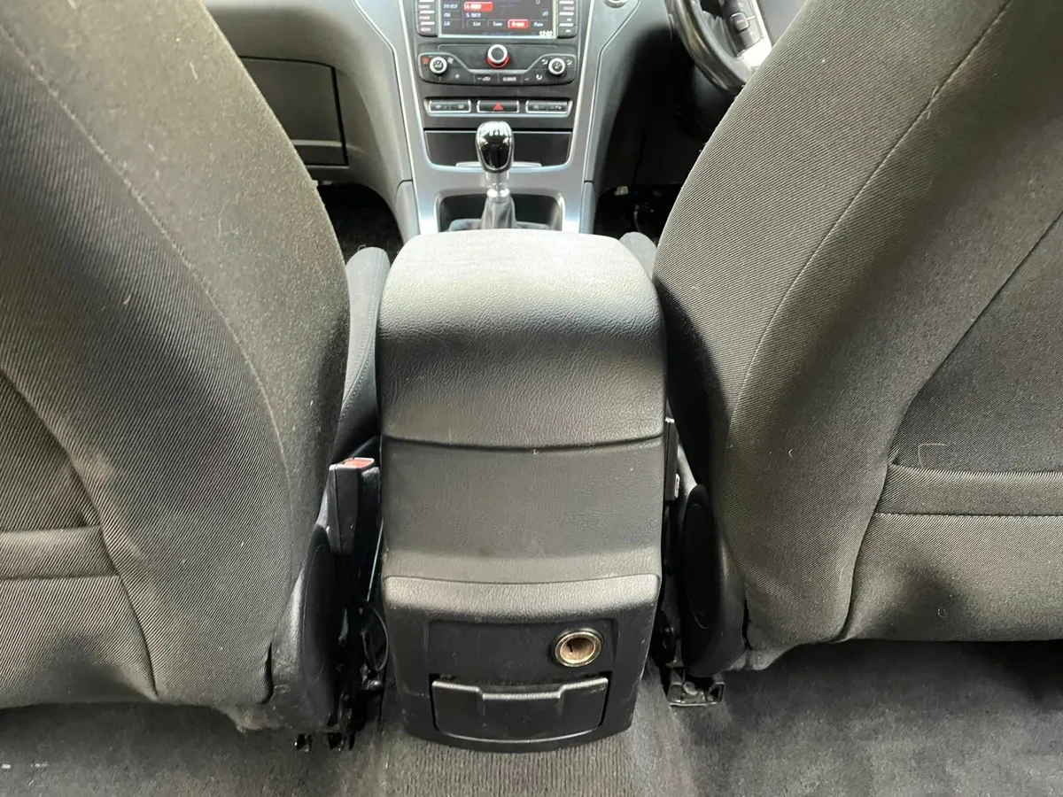 Ford Mondeo ECO Boost Titanium - Image 4