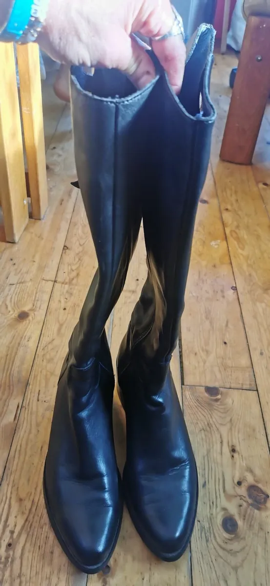 Shoes/Boots - Image 3