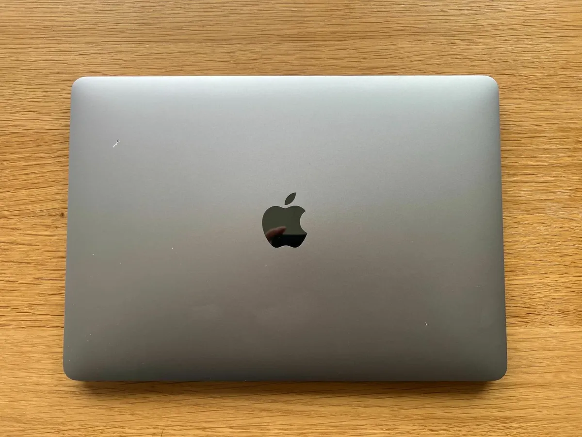 MacBook Pro 13", M1, 2020, Space Gray - Image 2