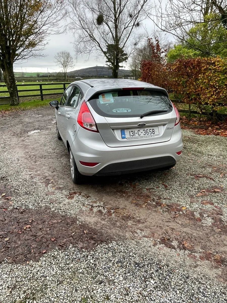 Ford fiesta zetec - Image 3