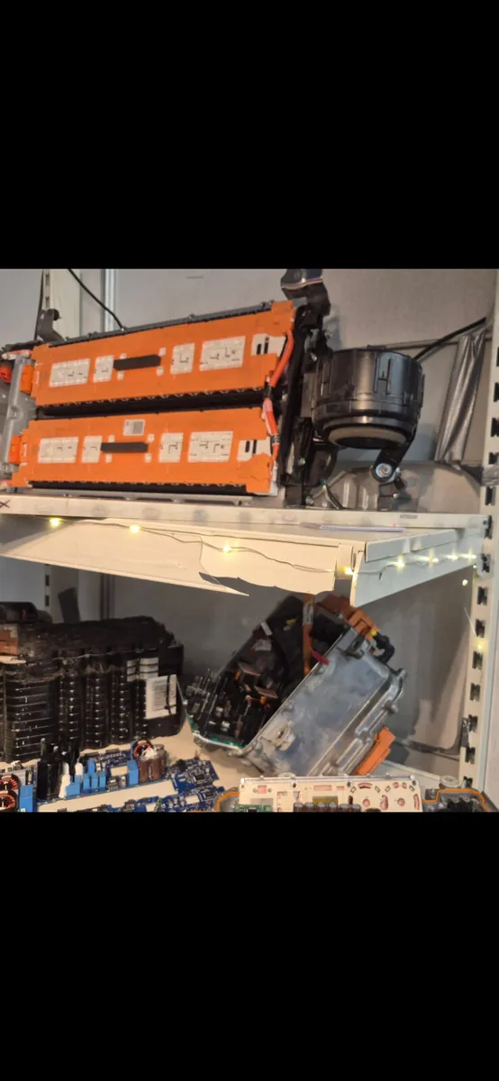 Range rover,Nissan,Renault,tesla,Toyota, lexus - Image 2