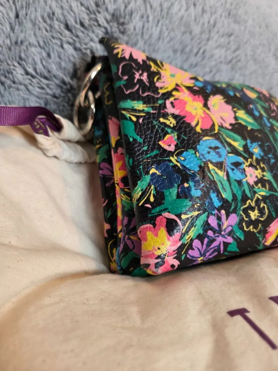 Ted Baker genuine leather floral crossbody bag - Image 4
