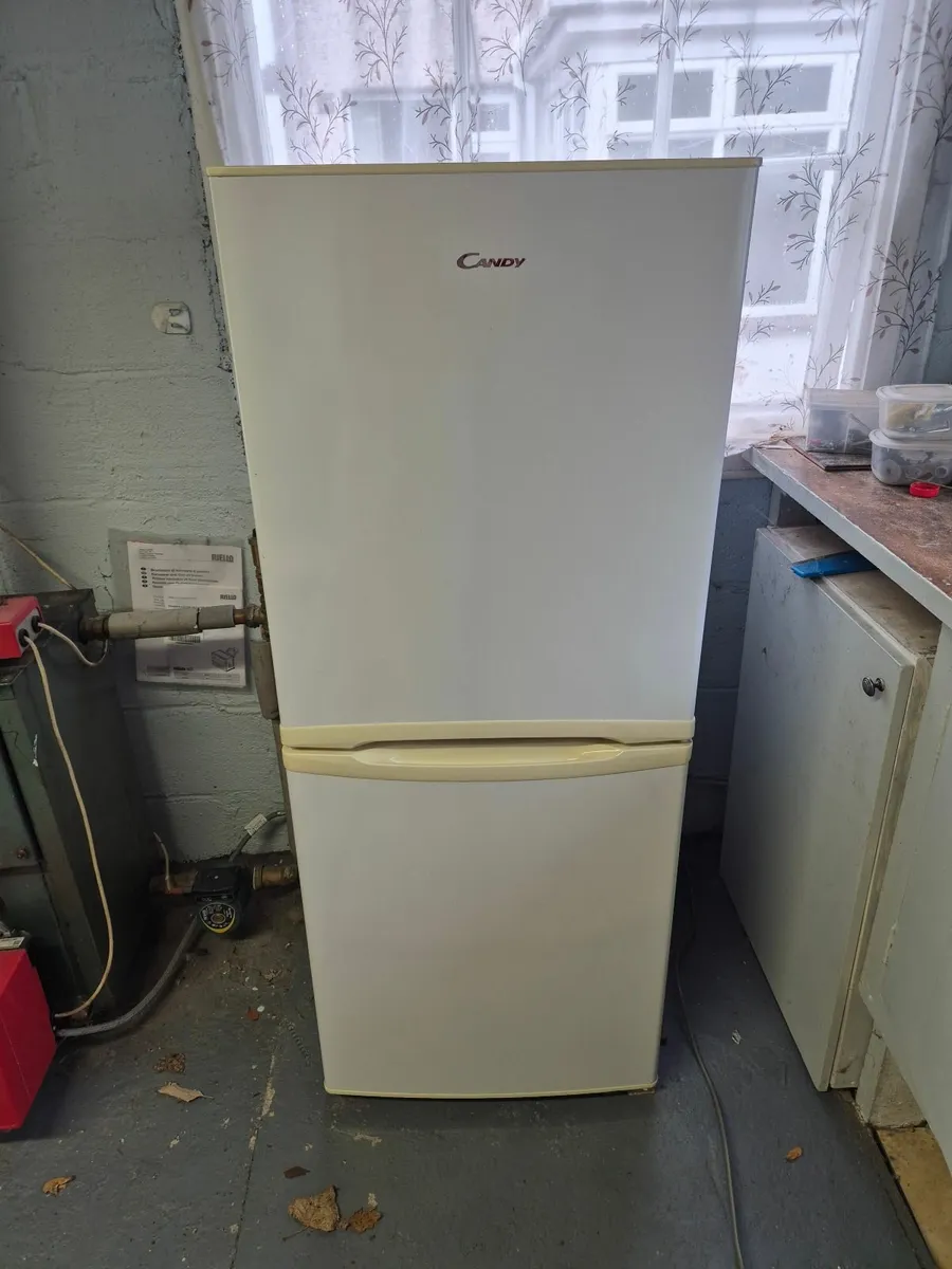 Candy 185L Freestanding Fridge Freezer - Image 1