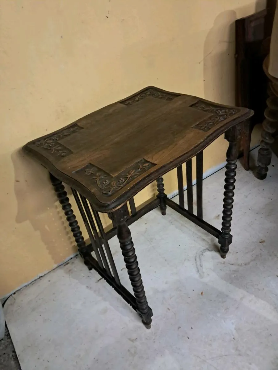 Arts and crafts table - Image 3