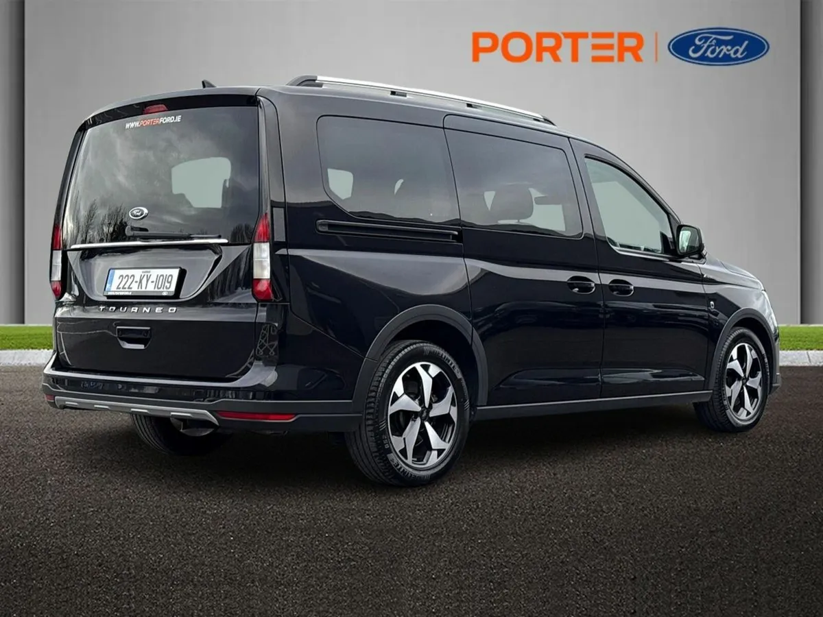 Ford Tourneo Connect 1.5L ACTIVE 114PS - Image 3