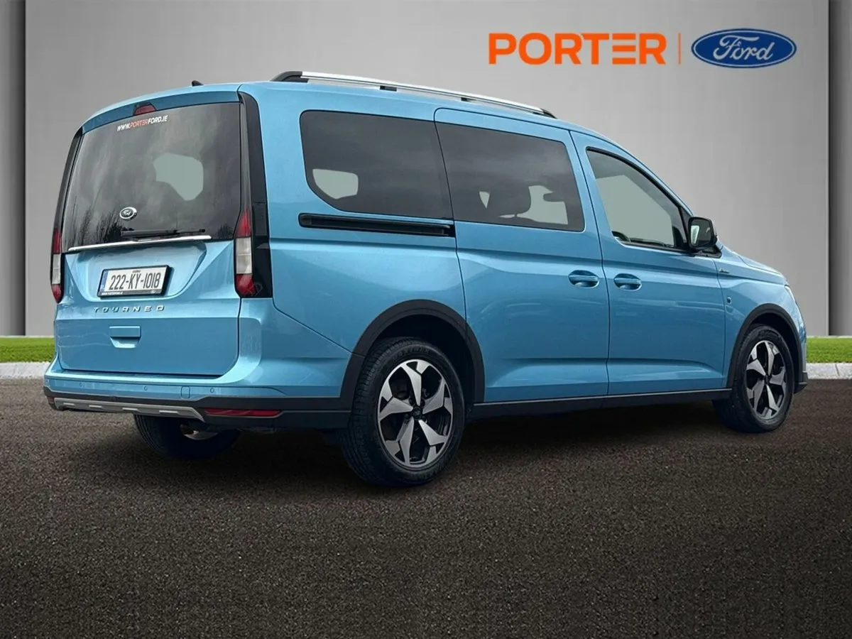 Ford Tourneo Connect 1.5L ACTIVE 114PS - Image 3