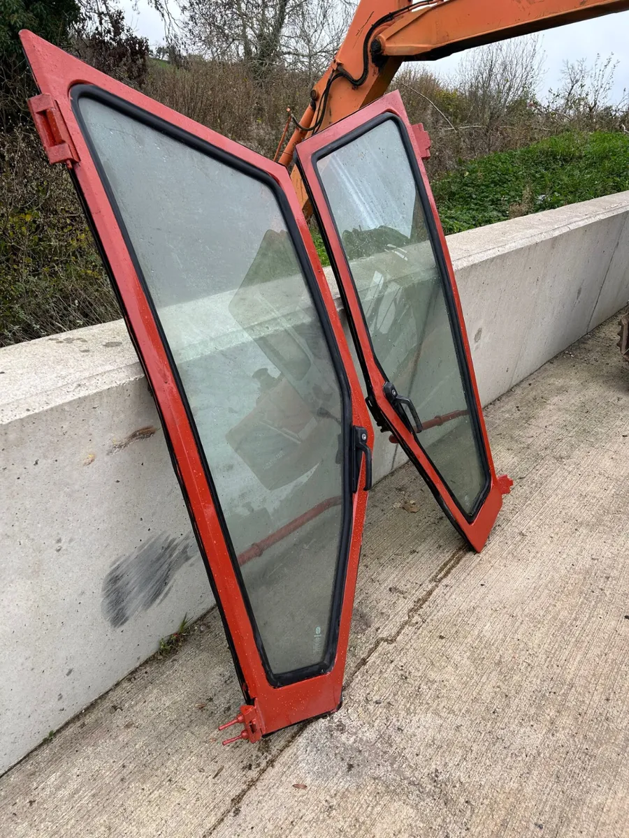 x2 Fiat Super Comfort Cab Doors - Image 3