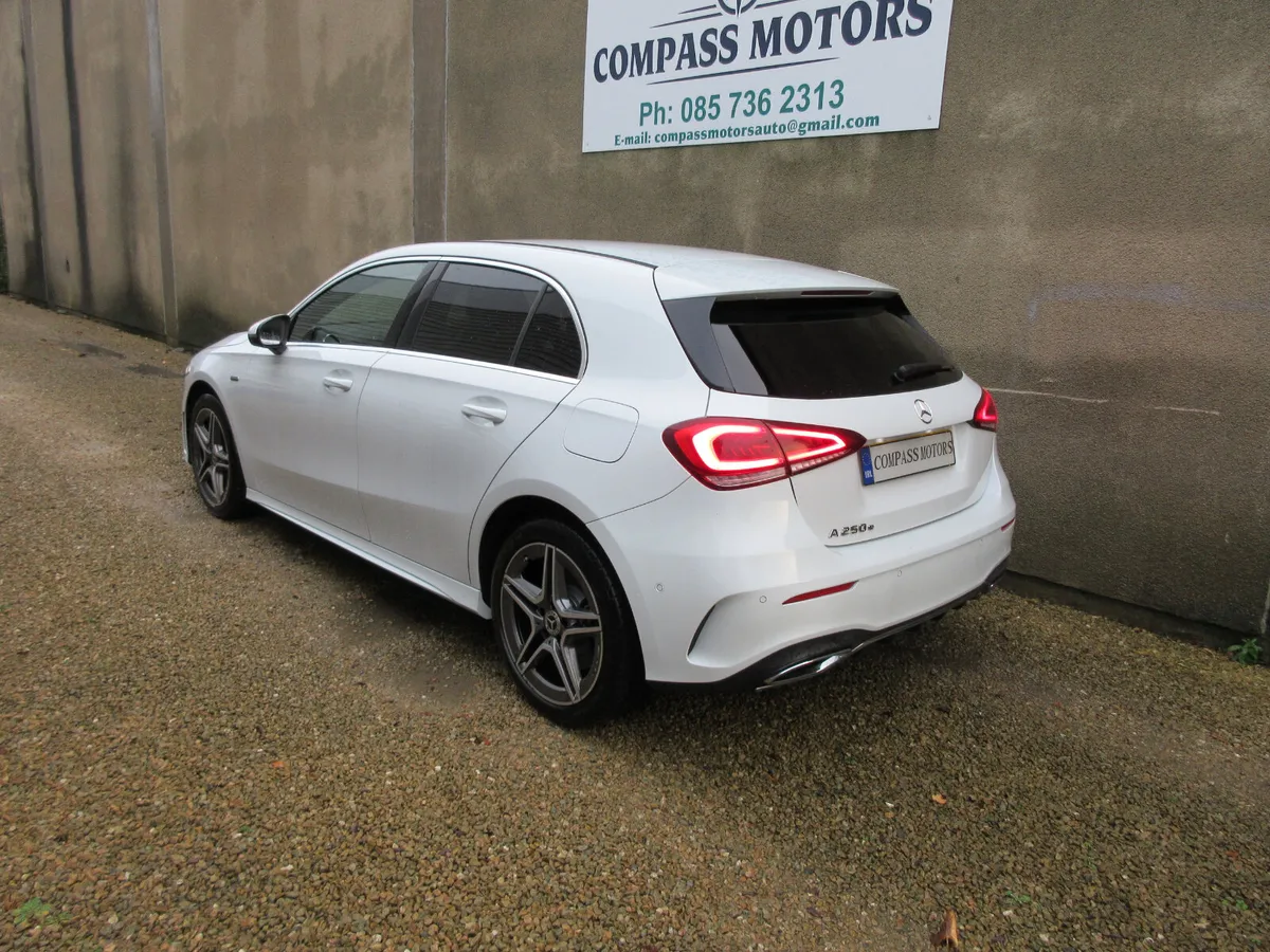 MERCEDES-BENZ AMG 1.3 HYBRID AUTOMATIC EXECUTIVE - Image 4