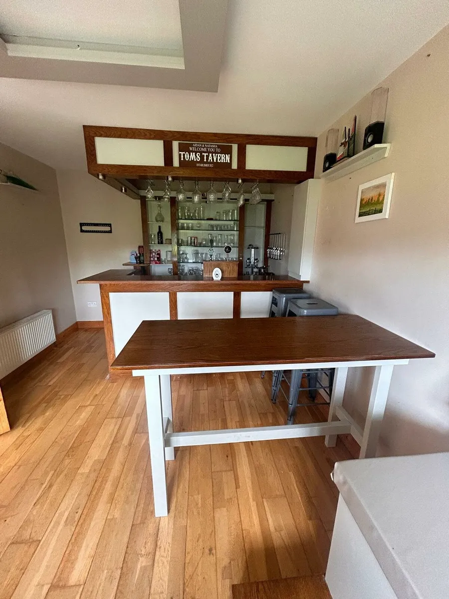 Bar - Image 3
