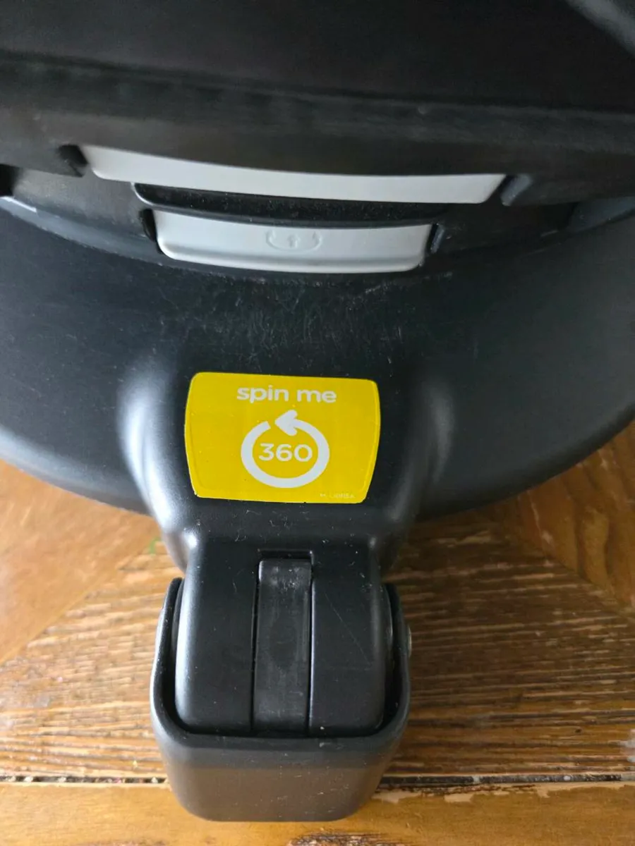 Joie 360 Spin Carseat - Image 2