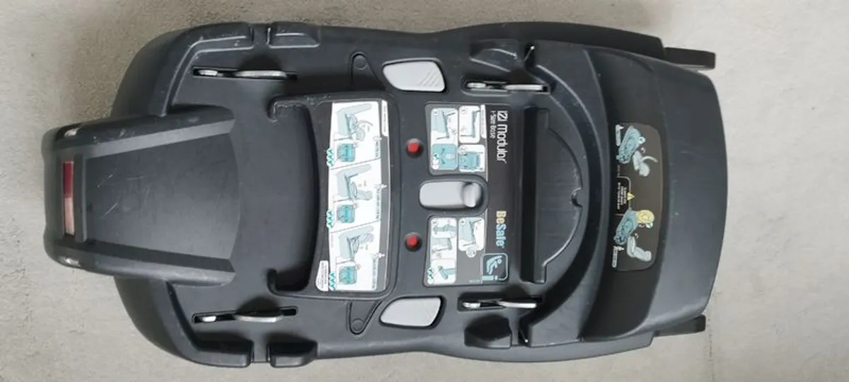 BeSafe Car Seat + ISO Fix Base - Image 2