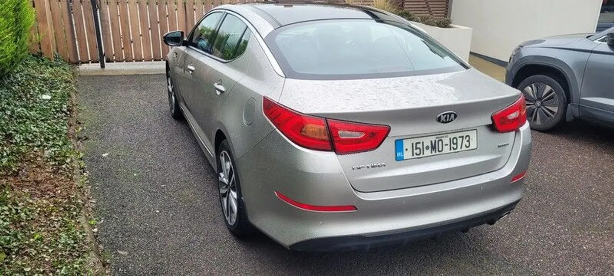 2015 Kia Optima - Image 2