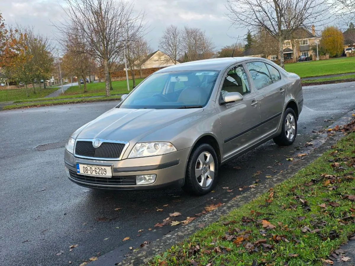 08 Skoda Octavia Elegance 1.4 TAX & Test 1 Owner - Image 3