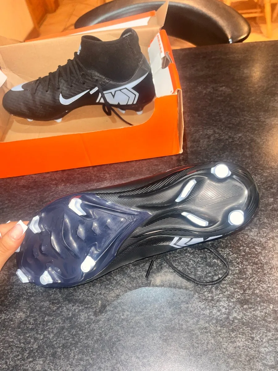 Football Boots - Image 2