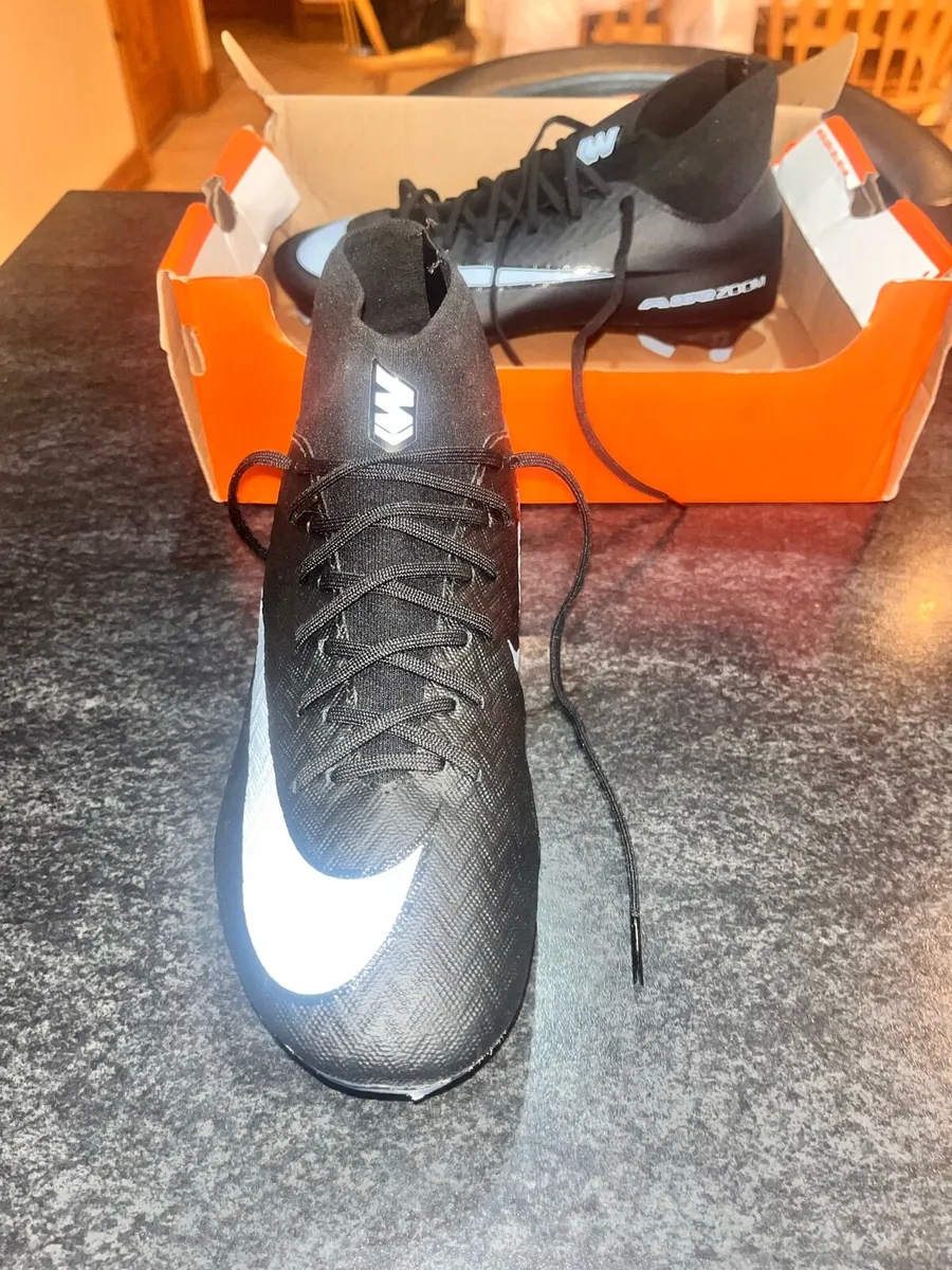 Football Boots - Image 3