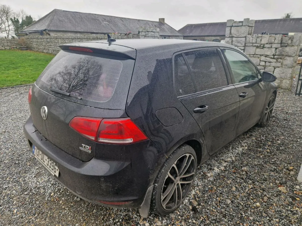 2013 Volkswagen Golf - Image 4