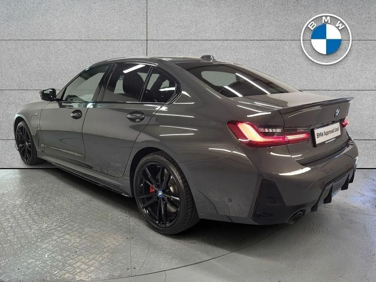 BMW 3-Series 330e M Sport Saloon - Image 3