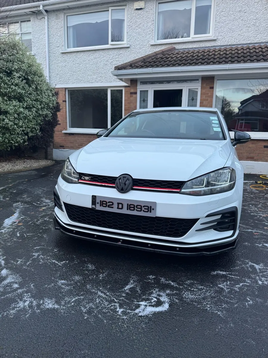 Volkswagen Golf - Image 1