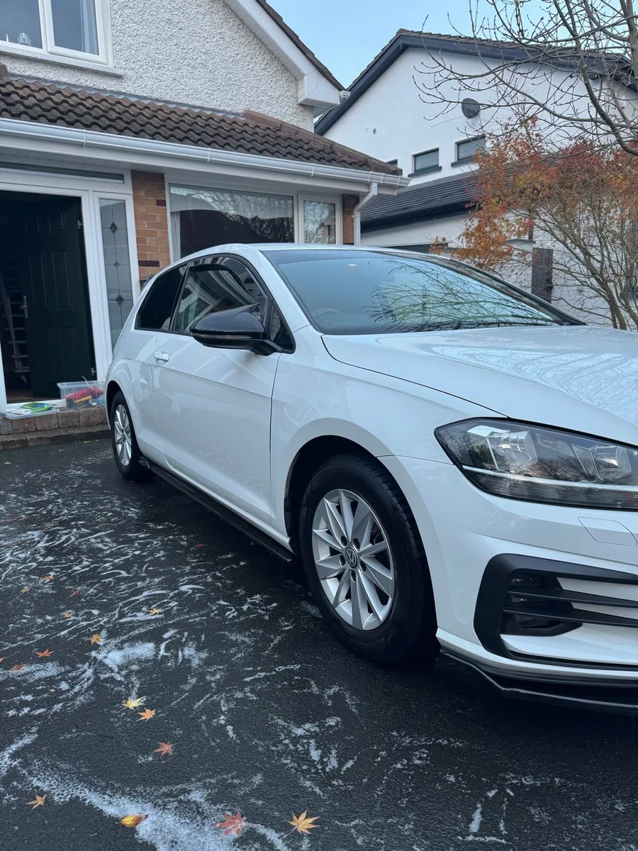 Volkswagen Golf - Image 2