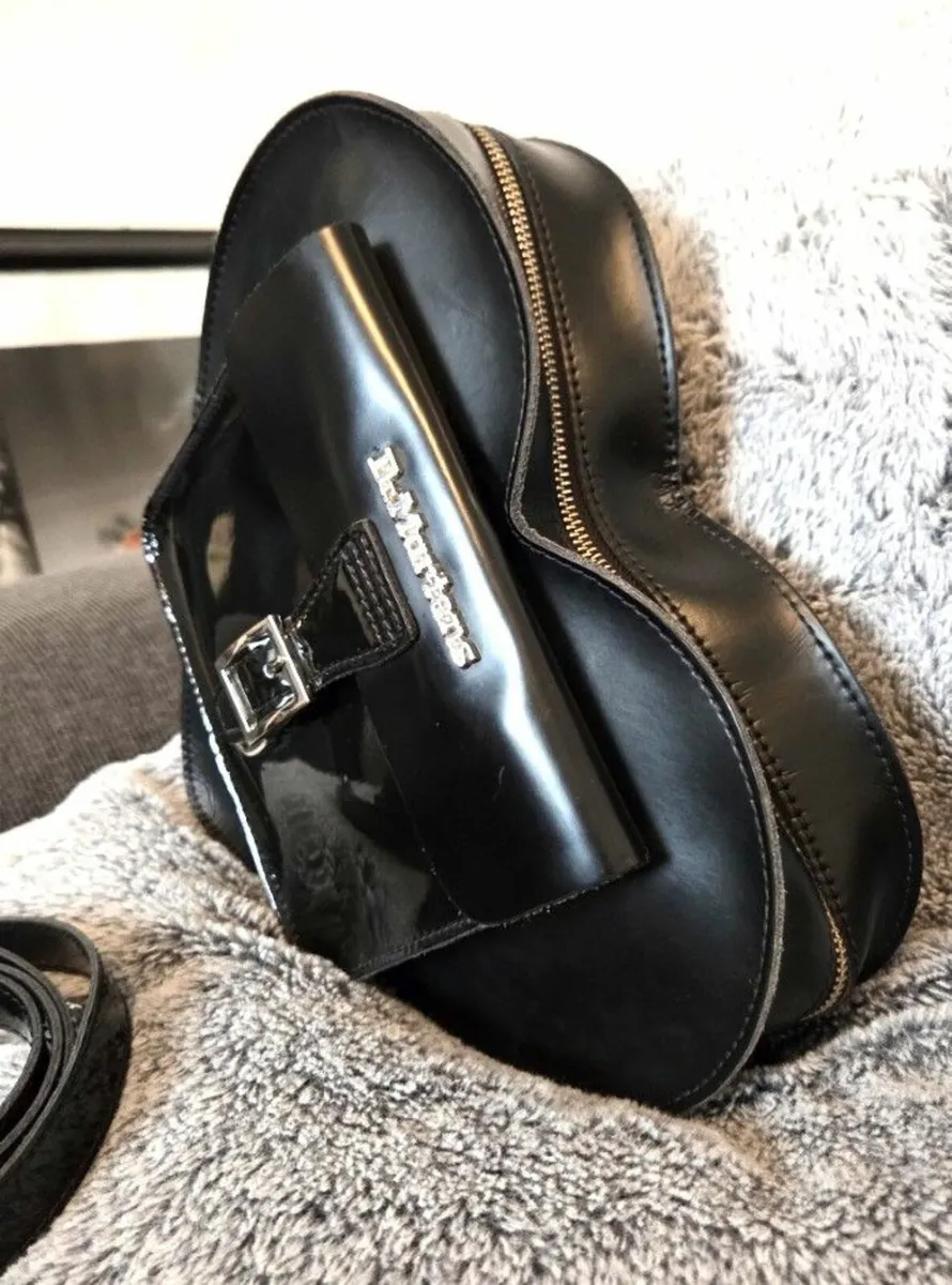 Dr. Martens black heart-shaped bag - Image 4