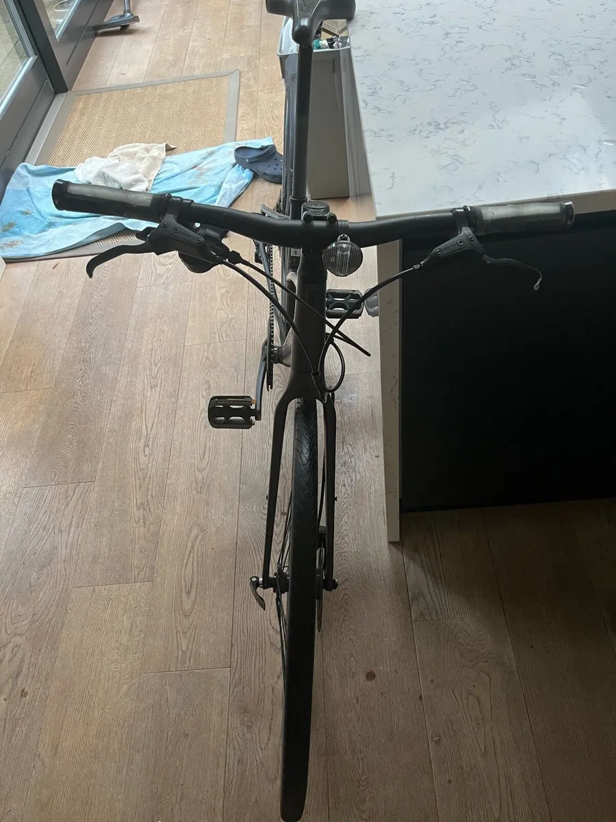 Trek FX 3 Disk Stagger - Image 2