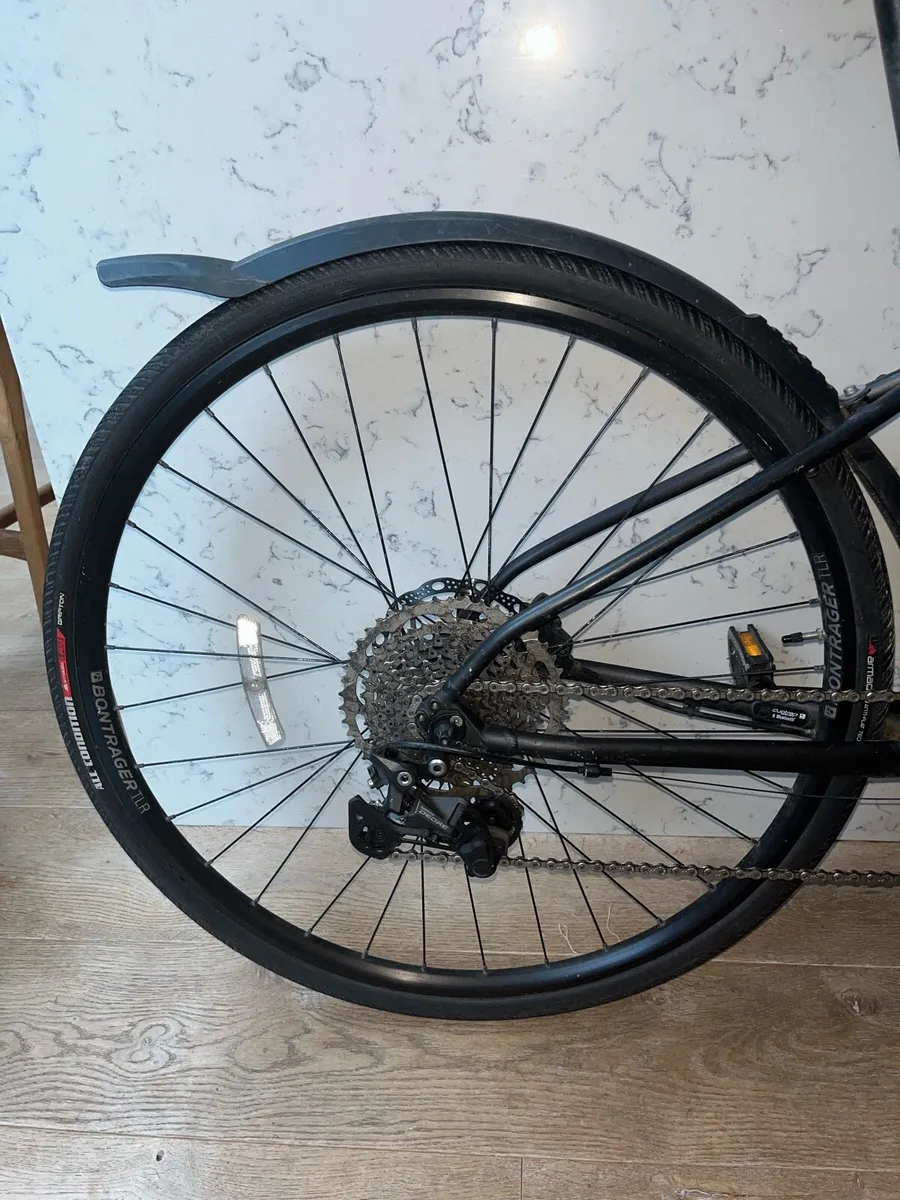 Trek FX 3 Disk Stagger - Image 3