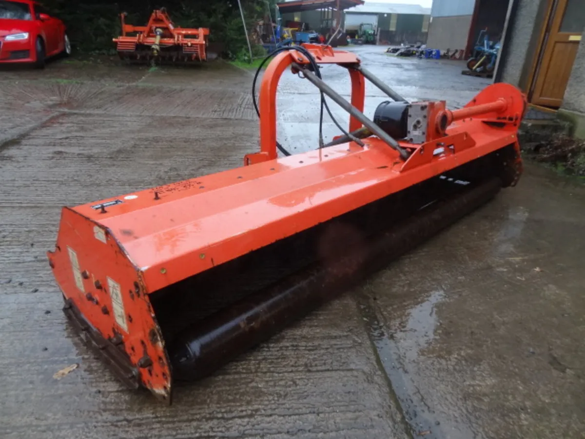 Kuhn VKM305 Mounted Flail Mower Mulcher Topper - Image 4