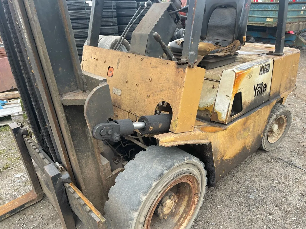 Yale x126 forklift - Image 4
