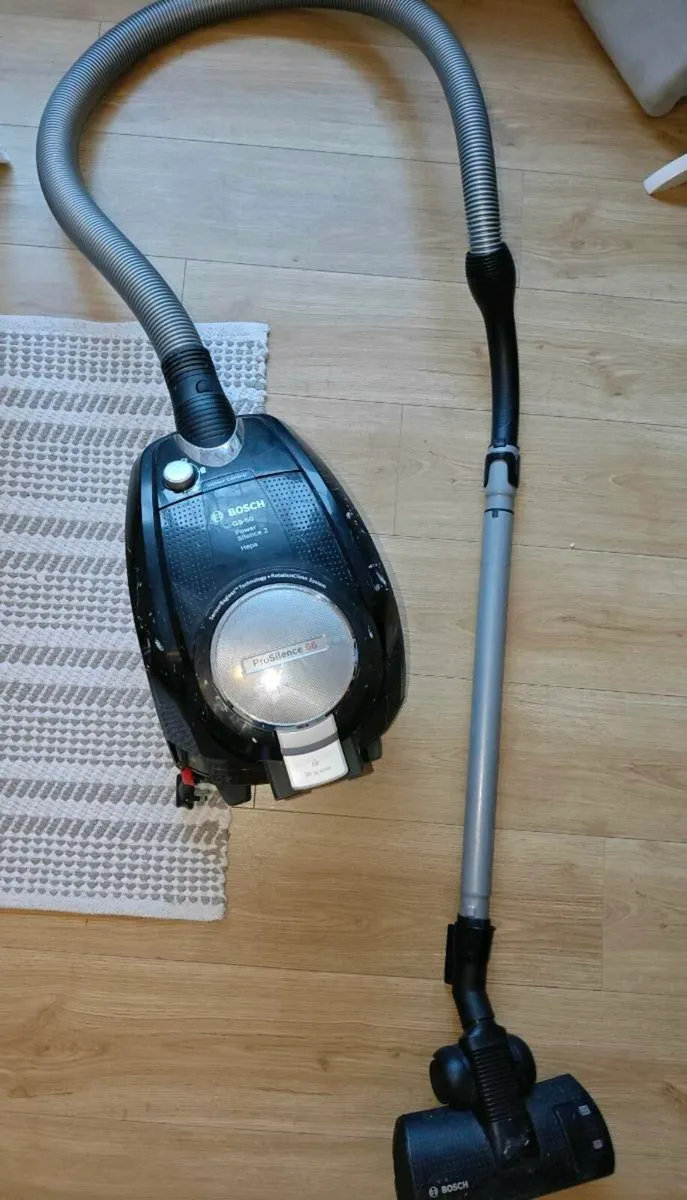 Bosch hoover - Image 1