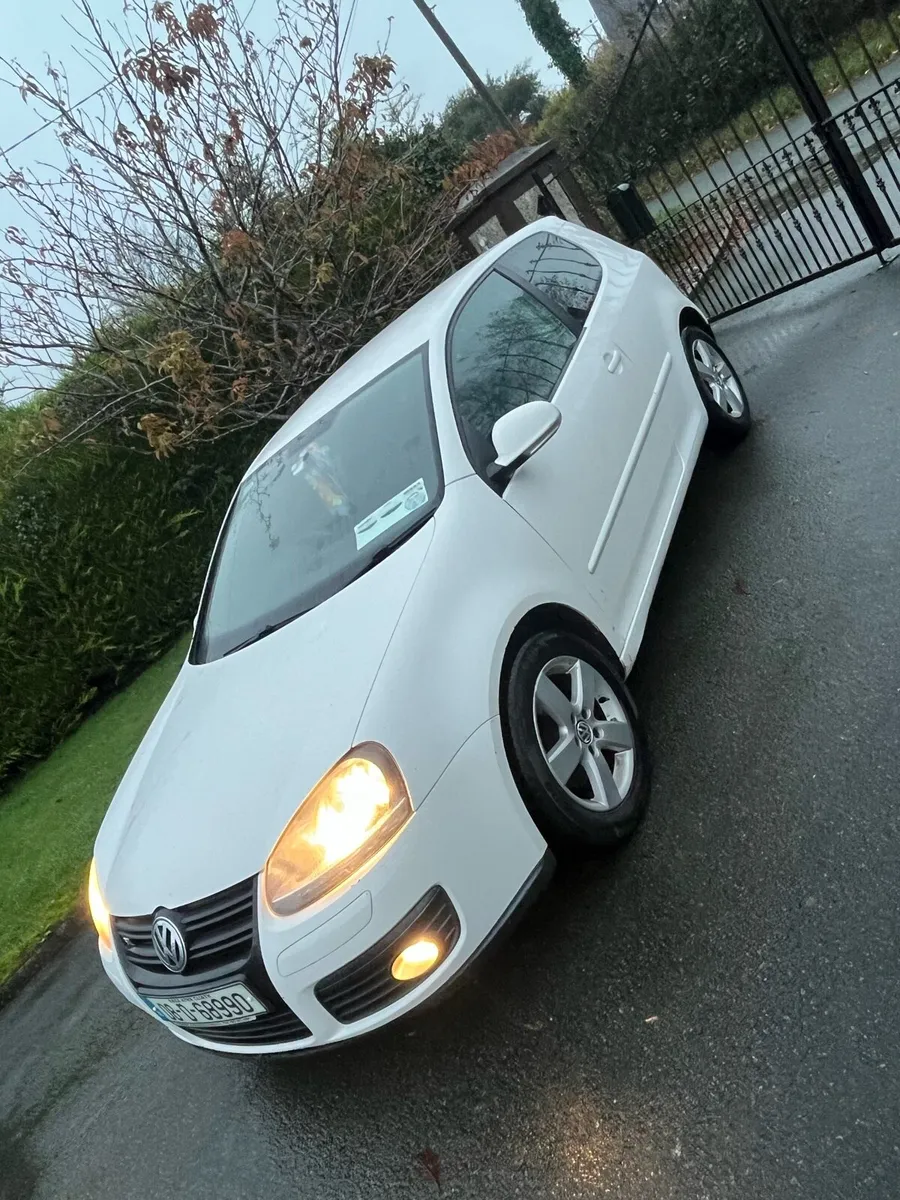 2008 3 door white golf fresh nct - Image 1