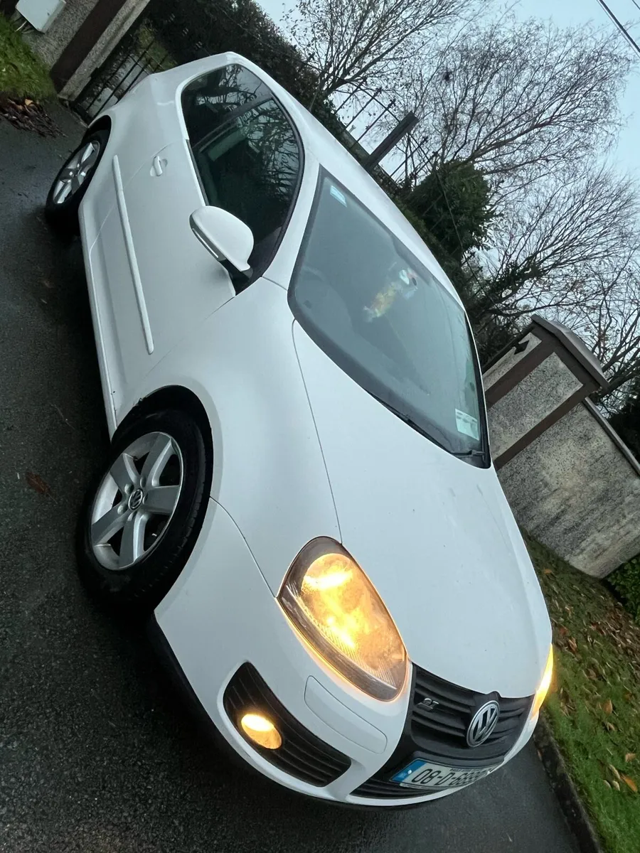 2008 3 door white golf fresh nct - Image 3